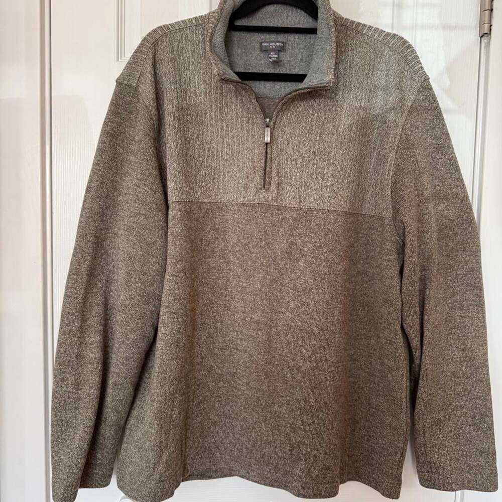 Van Heusen Men's Sweatshirt